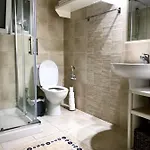 Seadream Apartment,50m From The Διαμέρισμα Φαληράκι
