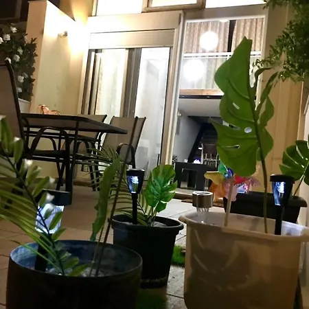 アパート Seadream Apartment,50m From The *