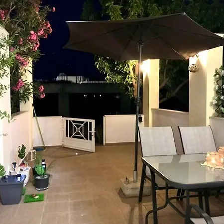 Seadream Apartment,50m From The 아파트 팔리라키