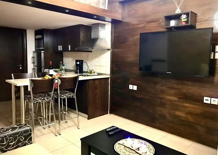 Seadream Apartment,50m From The 아파트 팔리라키
